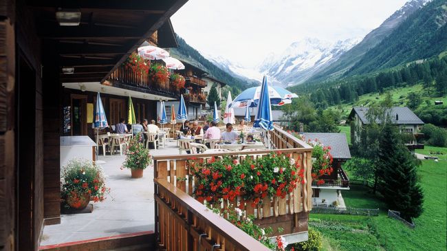 Hotel Edelweiss Blatten Loetschental Restaurant photo
