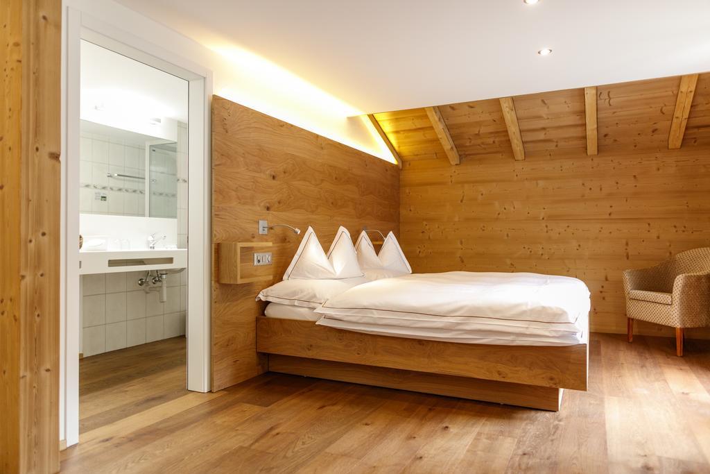 Hotel Edelweiss Blatten Loetschental Extérieur photo